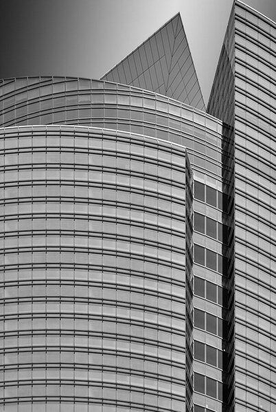 Photograph Masaki Yazaki Intersecting Lines on One Eyeland